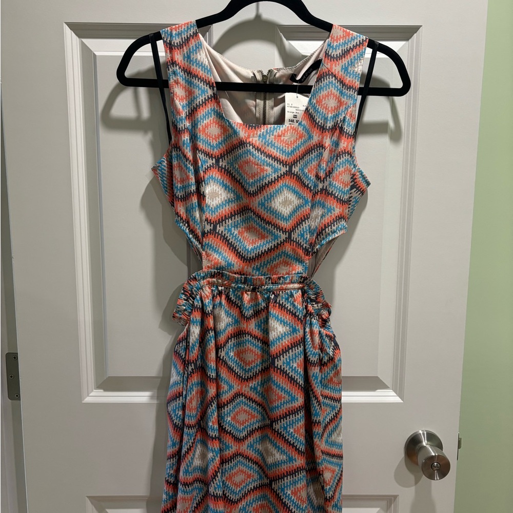 Geometric Patterned Sleeveless Dress